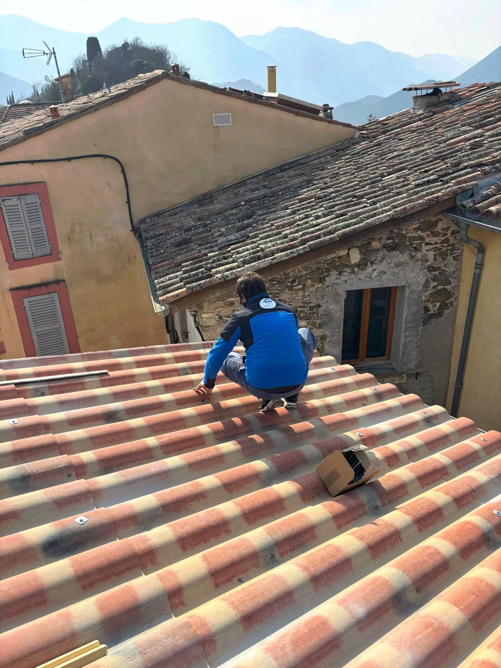 Couvreur ferblantier joignable pour un devis sur la Riviera vaudoise